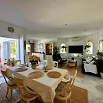 فيلة R1387 Casa Udo *
