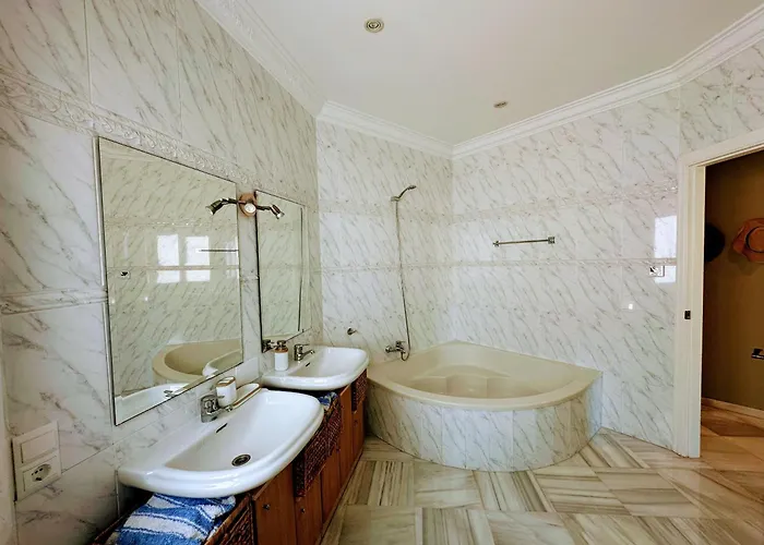 R1387 Casa Udo Nerja