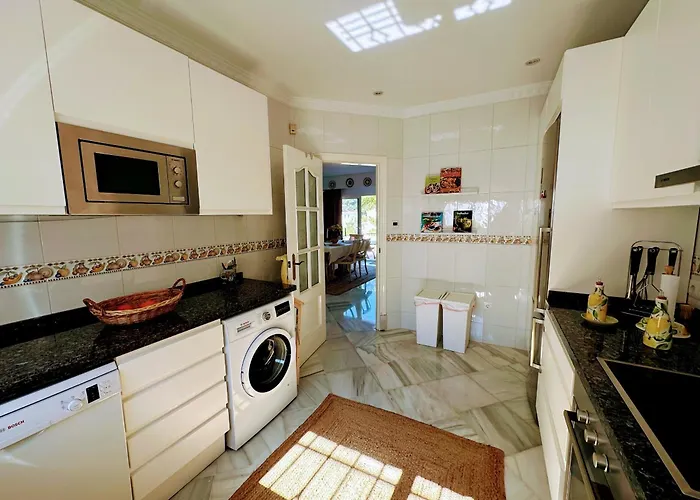 R1387 Casa Udo Willa Nerja